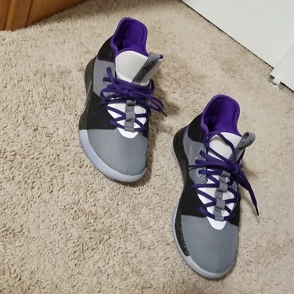 Nwot Nike PAUL GEORGE Basketball Shoes , Size 7.5